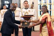 New Delhi, March 27 (ANI): President Droupadi Murmu accepts credentials from the High Commissioner of the Republic of Kenya, Peter Maina Munyiri, during a ceremony held at Rashtrapati Bhavan, in New Delhi on Wednesday. (ANI Photo via Hindustan Times\/Sipa USA
