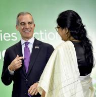 New Delhi, March 27 (ANI): US Ambassador to India Eric Garcetti interacts with Mehnaz Ansari Sr. Regional Representative South Asia, Indo-Pacific Region, US trade and Development Agency (USTDA) during the USTDA and US-India Strategic Partnership Forum (USISPF) inaugural session of the US-India Forum on Decarbinizing Pathways in New Delhi on Wednesday. (ANI Photo via Hindustan Times\/Sipa USA\/ Mohd Zakir