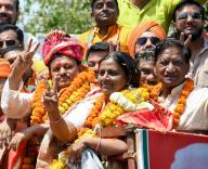Kanpur, March 27 (ANI): Bharatiya Janata Party (BJP) Lok Sabha candidate from Kanpur parliamentary constituency Ramesh Awasthi shows a victory sign while receiving a warm welcome on his arrival in Kanpur after being declared the party candidate, on Wednesday. (ANI Photo via Hindustan Times\/Sipa USA