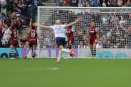 Tottenham, England, May 18th 2024: Early goal for Spurs as Bethany England (9 Tottenham Hotspur) opens the score during the Barclays Womens Super League match between Tottenham Hotspur and West Ham United at the Tottenham Hotspur Stadium (Promediapix / SPP) (Photo by Promediapix / SPP/Sipa USA
