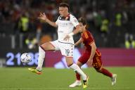 Mateo Retegui of Genoa CFC and Edoardo Bove of AS Roma during the Serie A football match between AS Roma and Genoa CFC at Olimpico stadium in Rome (Italy), May 19th, 2024./Sipa USA *** No Sales in France and Italy 