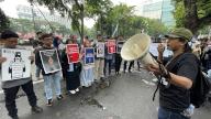 Indonesian journalists held a demonstration in Medan, Indonesia, on May 21, 2024, to rejected the draft law (RUU) No. 32/2002 on broadcasting, which is considered to hinder journalistic duties and press freedom. (Photo by Hendro Budiman / INA Photo Agency / Sipa USA