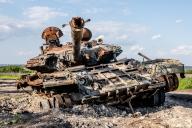 A destroyed Russian tank located by the side of a road near Sulyhivka, Kharkiv Oblast, Ukraine. (Photo by Michael Brochstein/Sipa USA