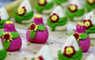 VCG111496956095 ZOUPING, CHINA - MAY 19: Decorated steamed buns (aka Huamo) are on display to welcome 