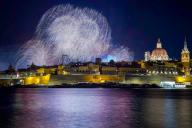 (240504) -- SLIEMA, May 4, 2024 (Xinhua) -- This photo taken on May 3, 2024 from Sliema, Malta shows fireworks during the grand finale of the Malta International Fireworks Festival. The annual fireworks festival kicked off here on April 20. (Photo by Jonathan Borg\/Xinhua