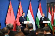 (240509) -- BUDAPEST, May 9, 2024 (Xinhua) -- Chinese President Xi Jinping and Hungarian Prime Minister Viktor Orban jointly meet the press after their talks in Budapest, Hungary, May 9, 2024. (Xinhua/Xie Huanchi
