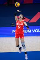 (240515) -- RIO DE JANEIRO, May 15, 2024 (Xinhua) -- Zhang Changning of China serves during the International Volleyball Federation (FIVB) Volleyball Nations League Women\'s Pool 2 match between China and South Korea in Rio de Janeiro, Brazil, May 14, 2024. (Xinhua\/Wang Tiancong