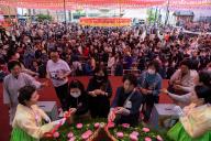 (240516) -- SEOUL, May 16, 2024 (Xinhua) -- People attend a service to celebrate Buddha