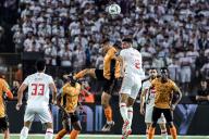 (240520) -- CAIRO, May 20, 2024 (Xinhua) -- Hossam Abdelmaguid (top R) of Zamalek heads for the ball during the final match between Zamalek of Egypt and RS Berkane of Morocco at the CAF Confederation Cup 2024 in Cairo, Egypt, on May 19, 2024. (Xinhua/Ahmed Gomaa