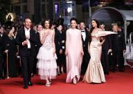 (240520) -- CANNES, May 20, 2024 (Xinhua) -- U.S. actor Dennis Quaid, U.S. actress Margaret Qualley, French director Coralie Fargeat and U.S. actress Demi Moore (from L to R) arrive for the screening of the film "The Substance" at the 77th edition of the Cannes Film Festival in Cannes, southern France, on May 19, 2024. (Xinhua/Gao Jing