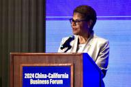 (240521) -- LOS ANGELES, May 21, 2024 (Xinhua) -- Karen Bass, mayor of Los Angeles, speaks at the opening ceremony of the 2024 China-California Business Forum held in Los Angeles, California, the United States, May 20, 2024. The China-California Business Forum was held in Los Angeles on Monday, bringing together officials, business organizations and companies of the two countries with the goal of expanding business ties and subnational cooperation. (Xinhua