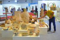 (240526) -- TUNIS, May 26, 2024 (Xinhua) -- People visit a handicraft exhibition in Tunis, Tunisia, May 25, 2024. (Photo by Adel Ezzine/Xinhua