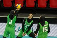(240526) -- MANILA, May 26, 2024 (Xinhua) -- Dorsa Fallahkordkheli (L), Shaghayegh Hassankhani (C), Mobina Sadat Ghafarian Anbarani (R) of Iran compete during the pool A match between Australia and Iran in the Asian Women