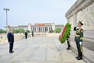 (240529) -- BEIJING, May 29, 2024 (Xinhua) -- Egyptian President Abdel-Fattah al-Sisi lays a wreath at the Monument to the People