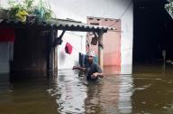 (240603) -- COLOMBO, June 3, 2024 (Xinhua) -- A house is seen flooded on the outskirts of Colombo, Sri Lanka, on June 3, 2024. Sri Lanka