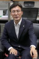 Kim Min-seok to enter opposition party