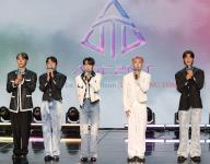 S. Korean boy group ASC2NT South Korean boy group ASC2NT greets during a showcase for the group\'s first single album "Expecting Tomorrow" in Seoul on May 7, 2024. (Yonhap)\/2024-05-07 17:17:25\/ < 1980-2024 YONHAPNEWS AGENCY.
