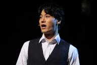 S. Korean actor Kim Sung-sik South Korean actor Kim Sung-sik performs during a publicity event for the new musical "Benjamin Button" in Seoul on May 16, 2024. The musical opened on May 11 and will run through June 30. (Yonhap)/2024-05-17 16:02:39/ < 1980-2024 YONHAPNEWS AGENCY. 