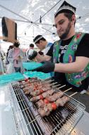 World food fest in Seoul Chefs prepare various dishes at a world food festival in Seoul on May 19, 2024. (Yonhap)/2024-05-19 17:31:11/ < 1980-2024 YONHAPNEWS AGENCY. 